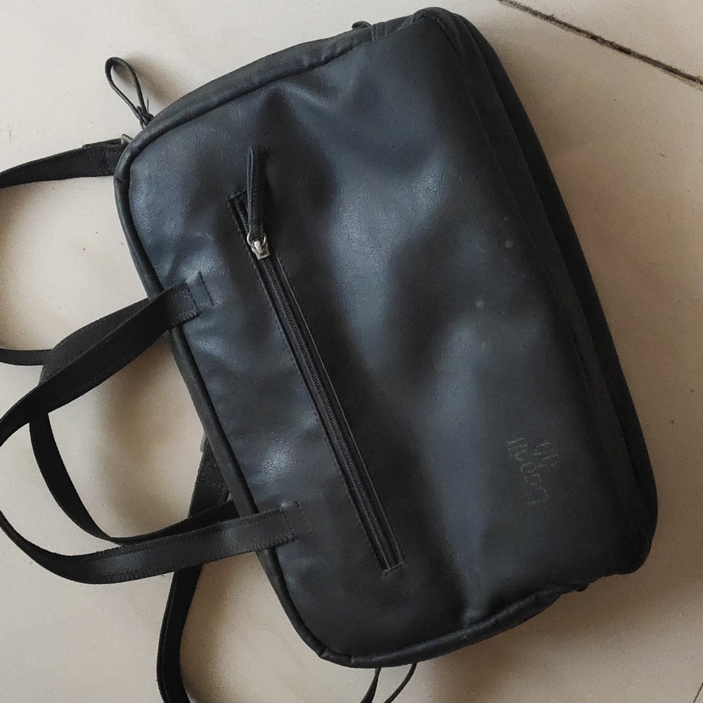 Baggit office/laptop bag - Picture 2 of 9